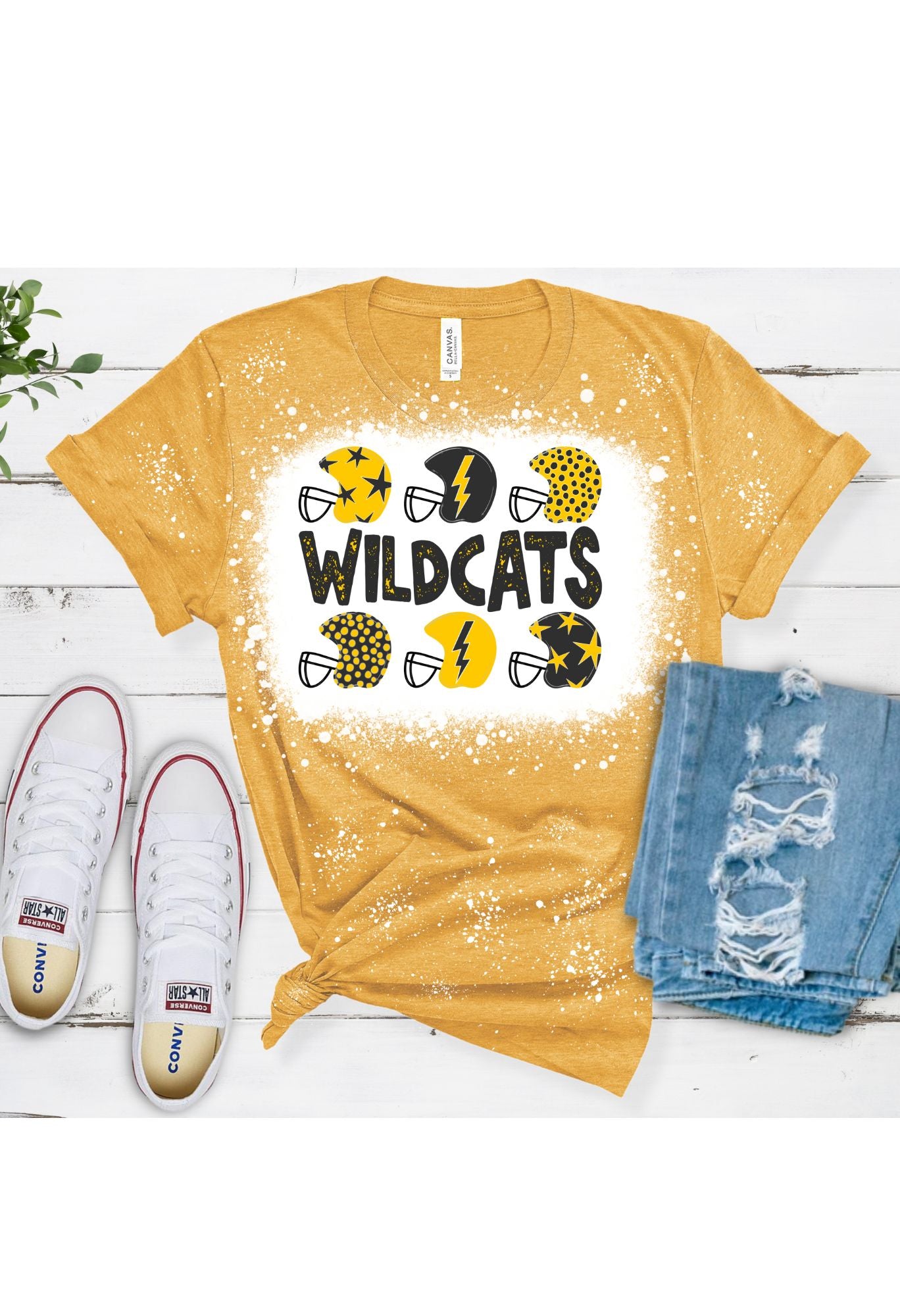 Wildcats Helmets T Shirt/Sweatshirt