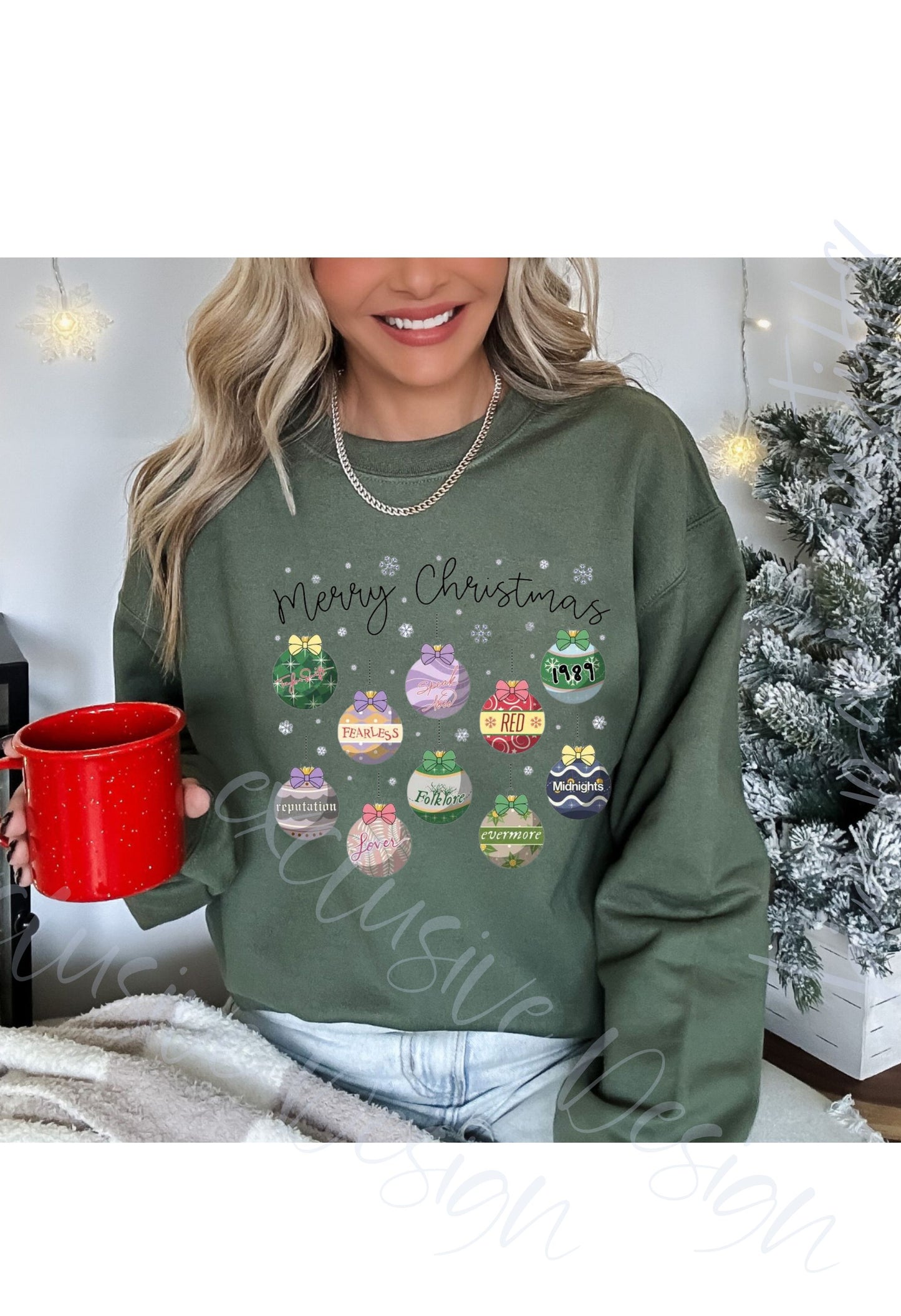 Merry Christmas Taylor Swift OrnamentsT Shirt/Sweatshirt