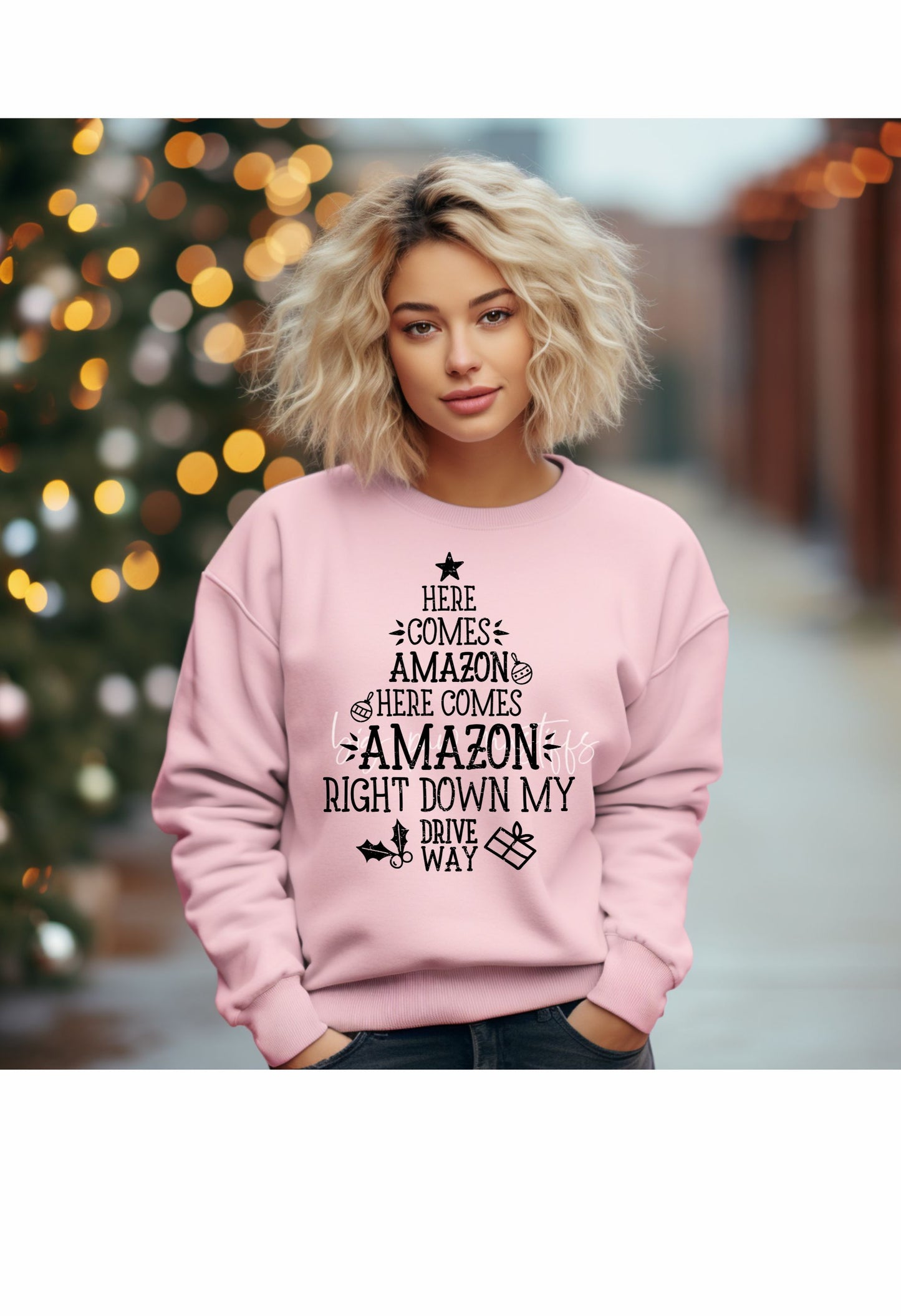 Here Comes Amazon T Shirt/Sweatshirt